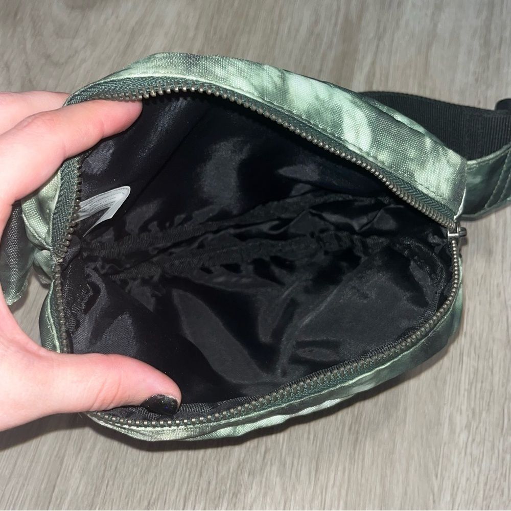 Green Tie Dye Belt Bag - Picture 4 of 8